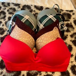 Victoria secret pink bra size 36B & 34C & M